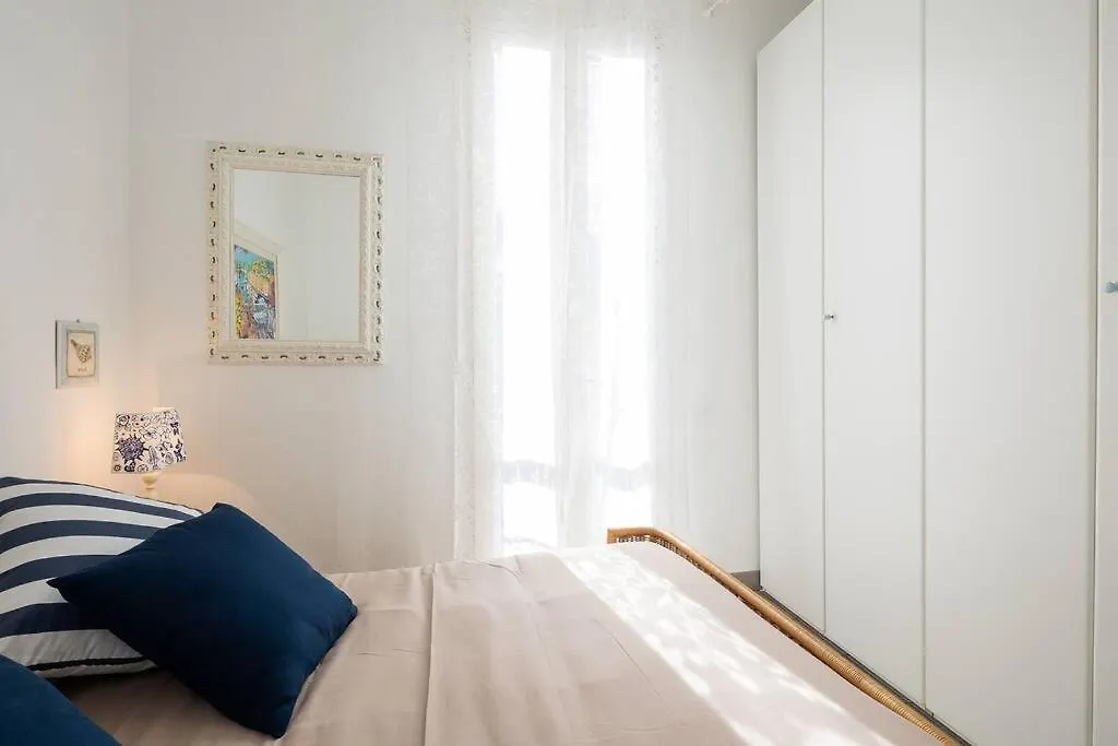 Appartamento Art Of Living 100 Meters From The Sea. Marina di Pietrasanta
