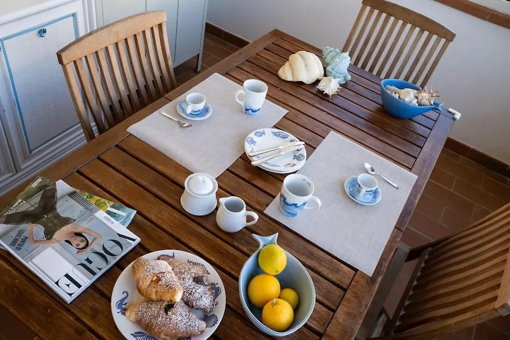 마리아나디피에트라산타 Art Of Living 100 Meters From The Sea. 아파트 이탈리아